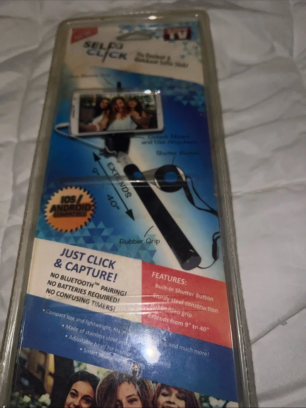 Universal Selfie Stick with Bluetooth Shutter — Black and Blue